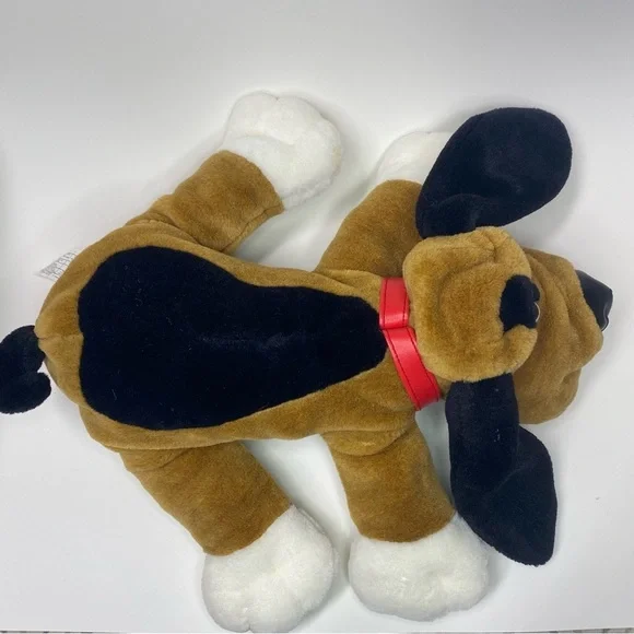 2/$30 | Vintage Dan Dee Bassett hound stuffed dog plush - Picture 4 of 6